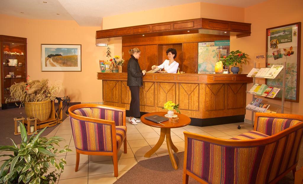 Marienhof Hotell Burg Stargard Eksteriør bilde